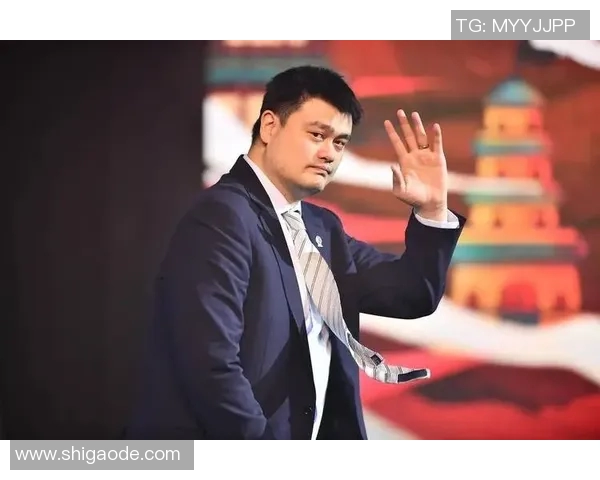 姚明的素描艺术之旅：从篮球巨星到艺术创作者的心灵探索